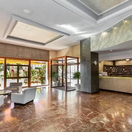 Arrecife De La Roca, Ventana Al Mar *